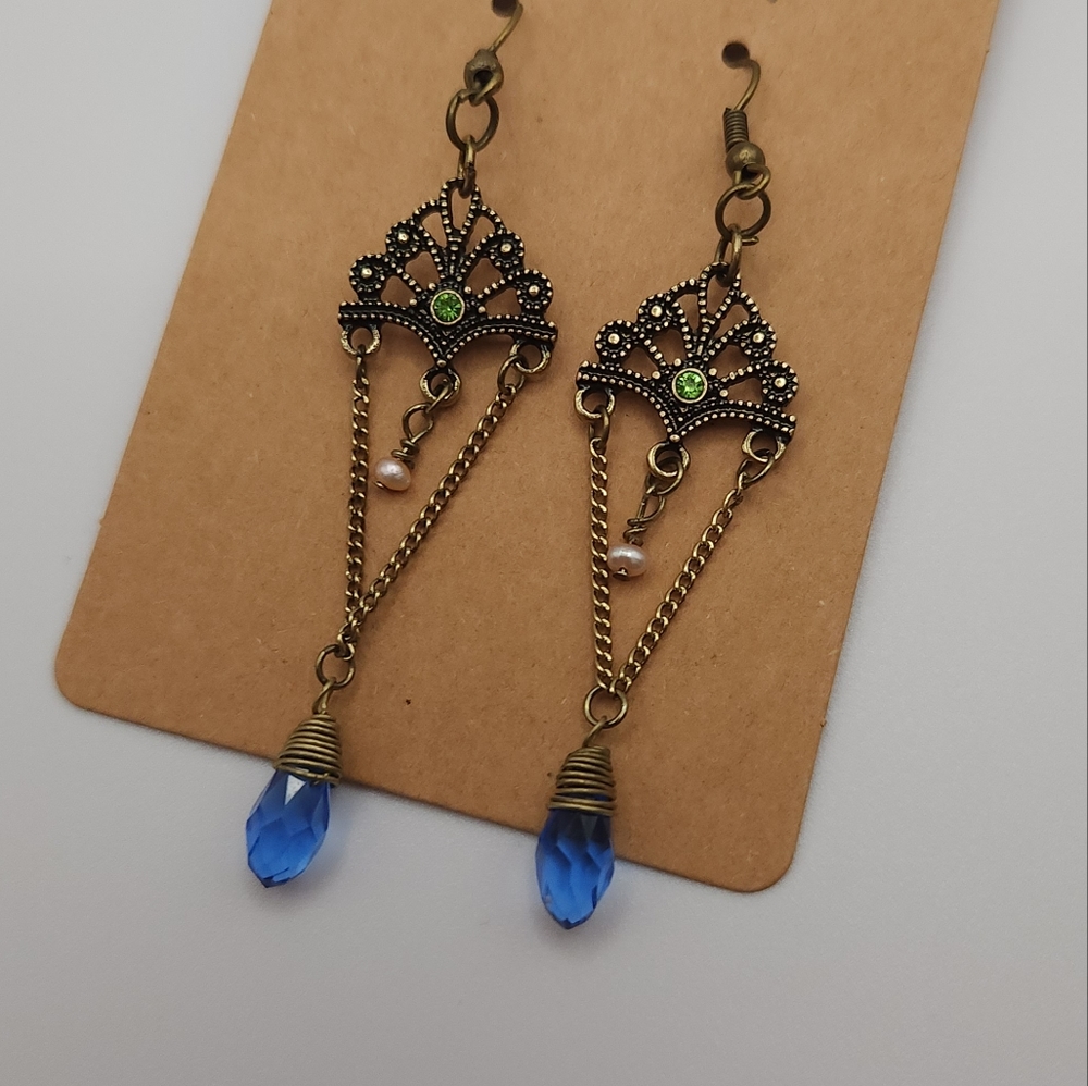 drop earrings
